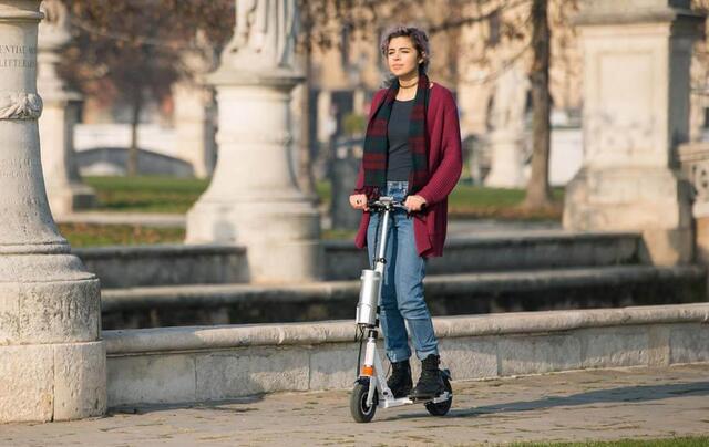 Sin embargo, la llegada de Airwheel inteligente scooter de auto-equilibrio Z3 va a cambiar esta situación.